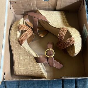 Arizona Brandi wedges